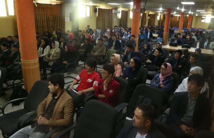 بوت کمپ آموزشی برنامه Startup weekend پوهنتون کاتب برگزار گردید.