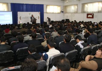 محفل تقدیر از  محصلان و فارغان برتر پوهنحی طب برگزار شد