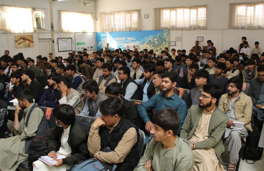 مناظره دانشجویی محصلان طب پوهنتون کاتب برگزار شد.